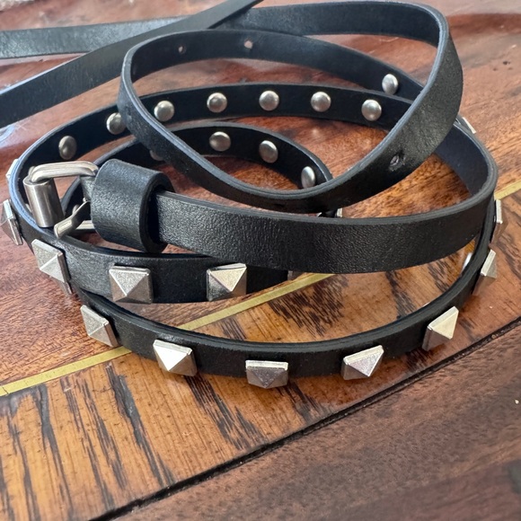 Marc Jacobs Runway NWT silver sequin dress with black detachable belt - Picture 15 of 15